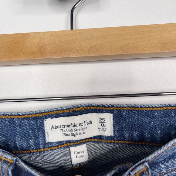 Abercrombie and Fitch 25 The Ankle Straight Ultra High Rise Curve Love Jeans 0R - Picture 8 of 9